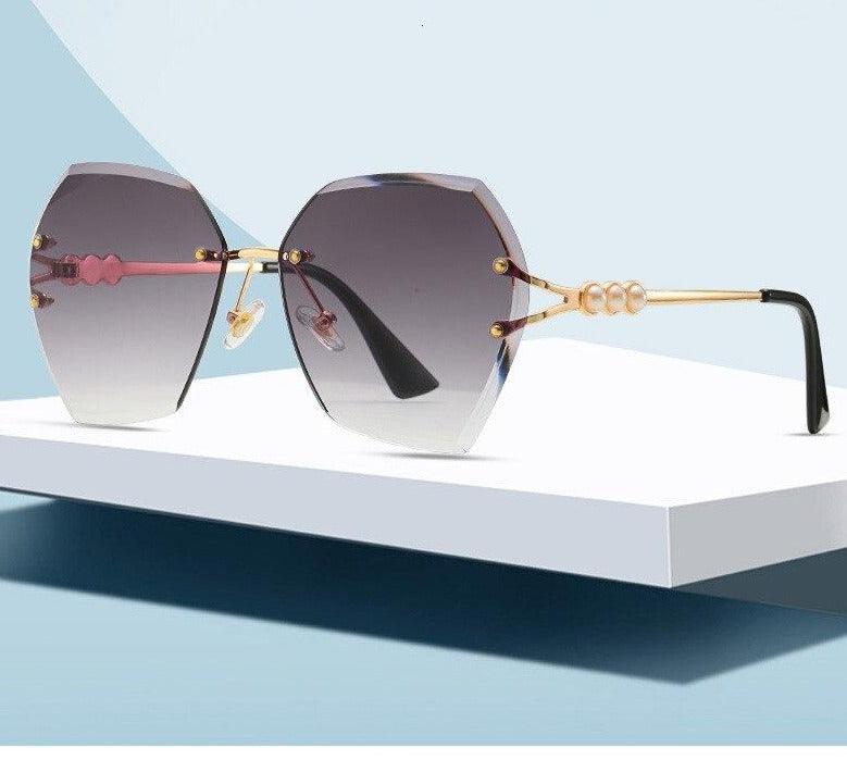 Óculos de Sol Poligonal Degradê com Pérolas - Eleganzi