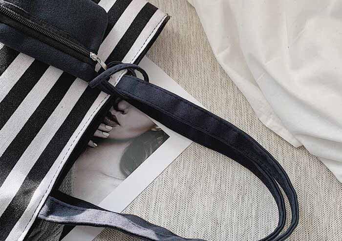 Bolsa de Ombro Listrada La Grace